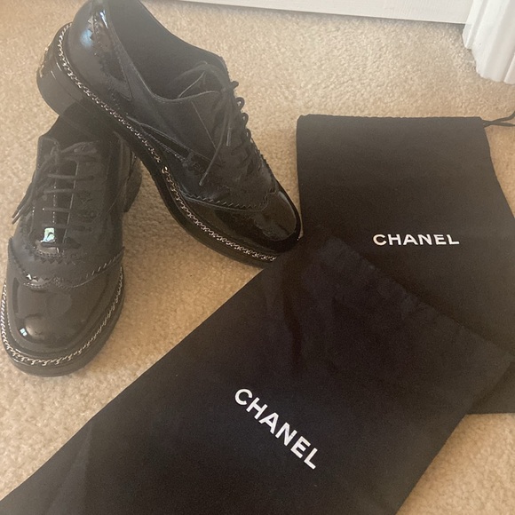 (Almost new) Chanel Lambskin Brogue Lace Up Oxford - Picture 9 of 9